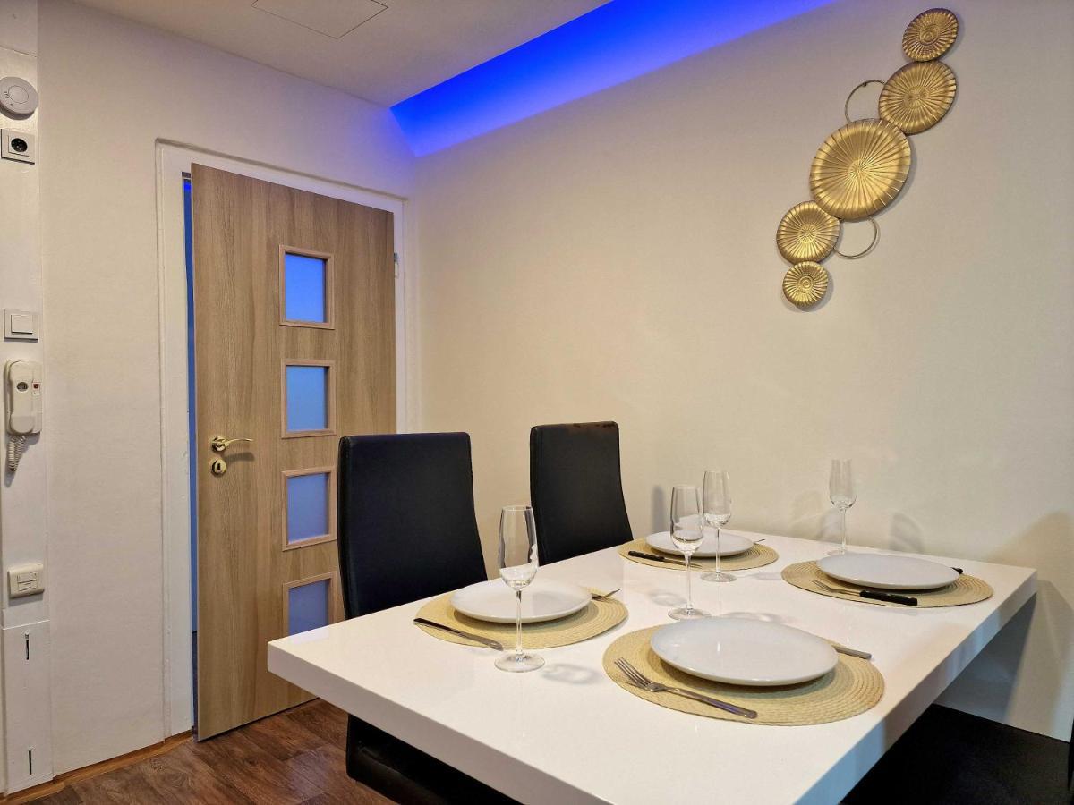 Wellness Gold With Private Sauna & Jacuzzi * Prague
