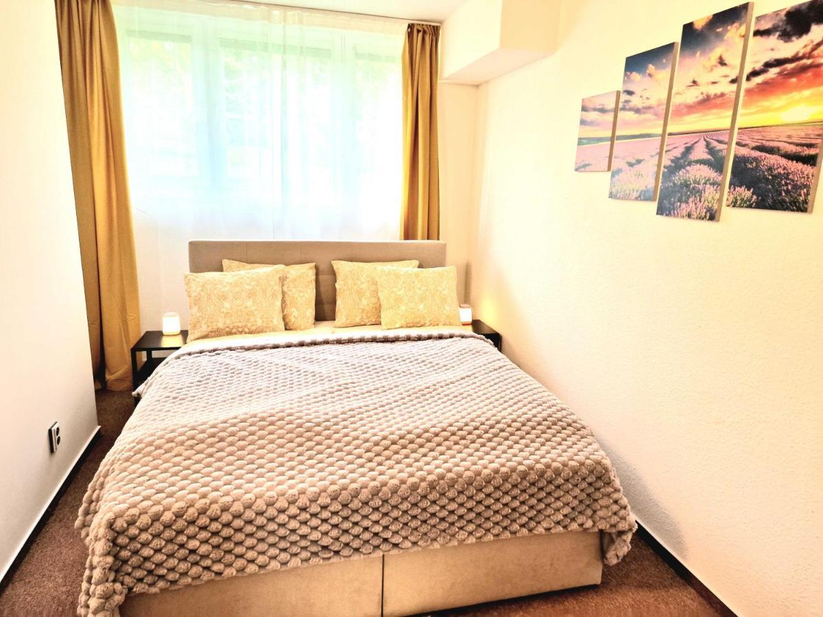 Apartament Wellness Gold With Private Sauna & Jacuzzi Praga