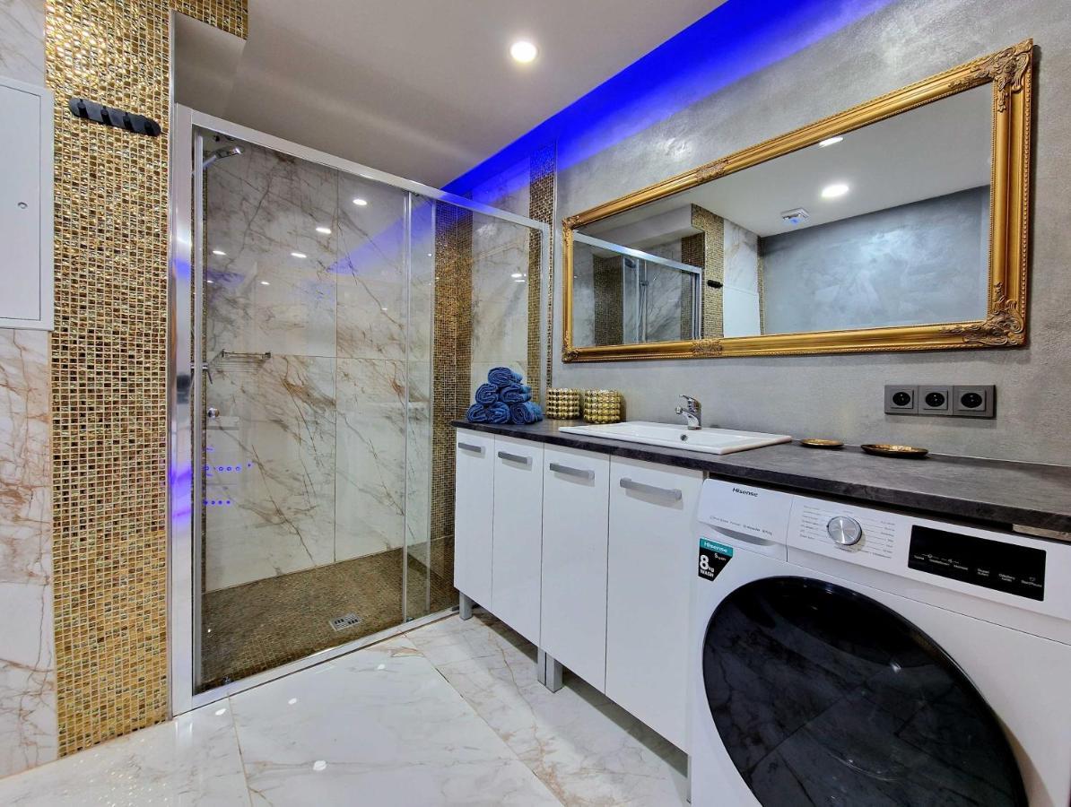 Wellness Gold With Private Sauna & Jacuzzi Apartment Prague